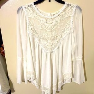 Indigo Thread women’s crochet White boho knit tunic top